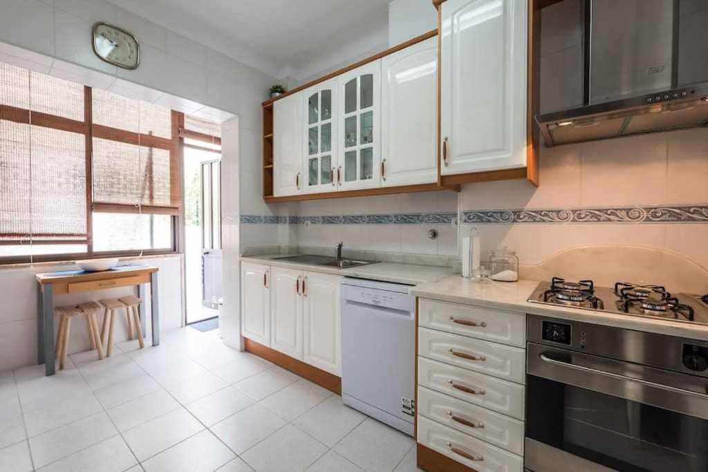 Apart Lisboa Confortavel 2 Quartos Com Terraco โอดิเวลัส ภายนอก รูปภาพ