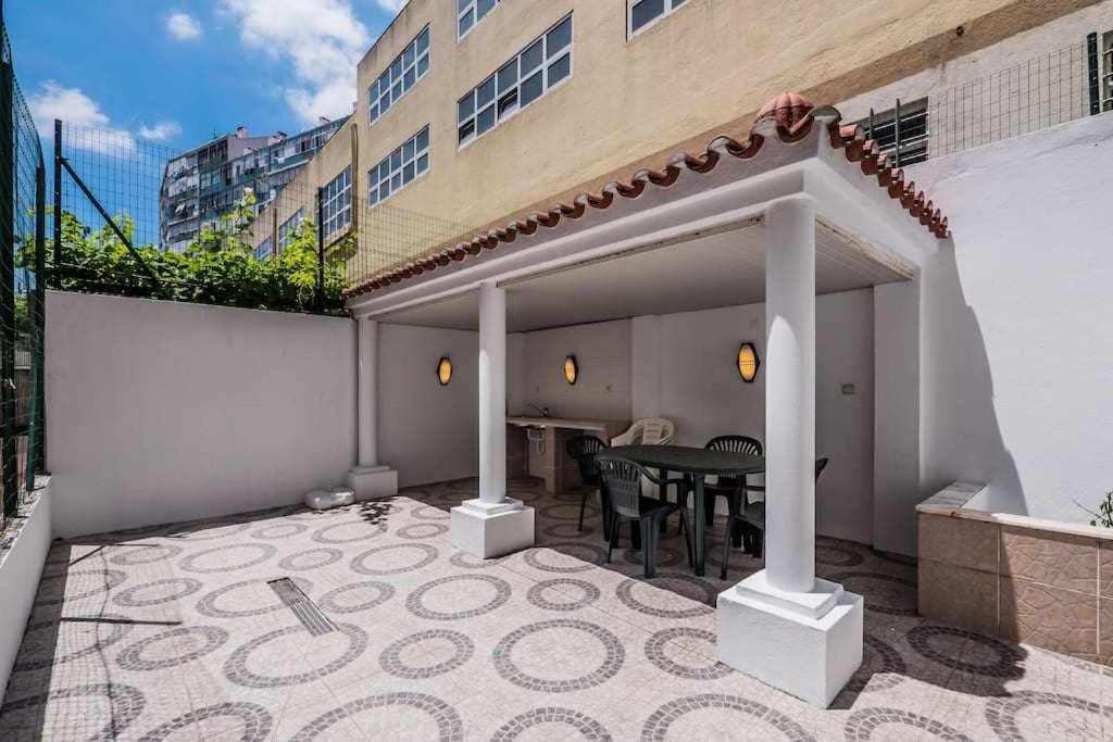 Apart Lisboa Confortavel 2 Quartos Com Terraco โอดิเวลัส ภายนอก รูปภาพ