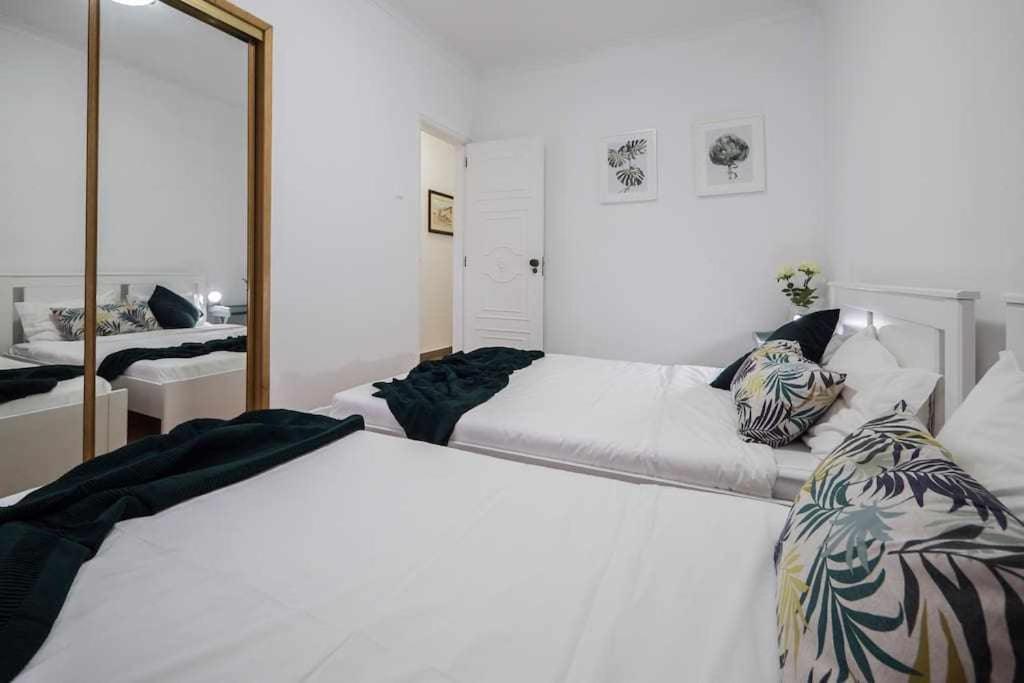 Apart Lisboa Confortavel 2 Quartos Com Terraco โอดิเวลัส ภายนอก รูปภาพ