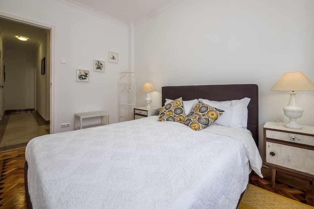 Apart Lisboa Confortavel 2 Quartos Com Terraco โอดิเวลัส ภายนอก รูปภาพ
