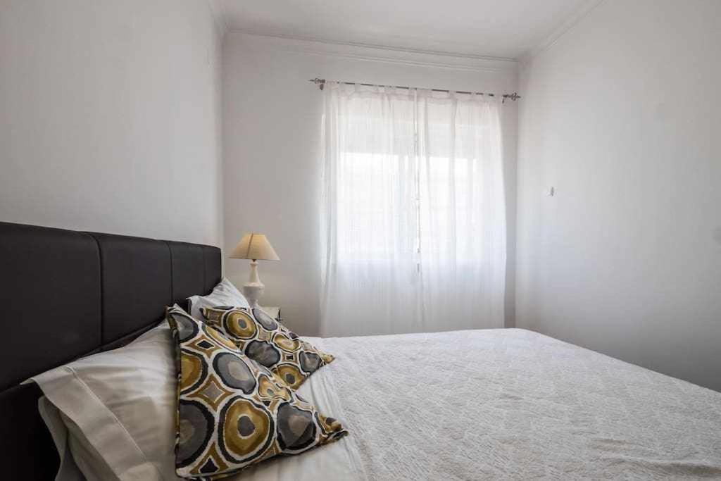 Apart Lisboa Confortavel 2 Quartos Com Terraco โอดิเวลัส ภายนอก รูปภาพ